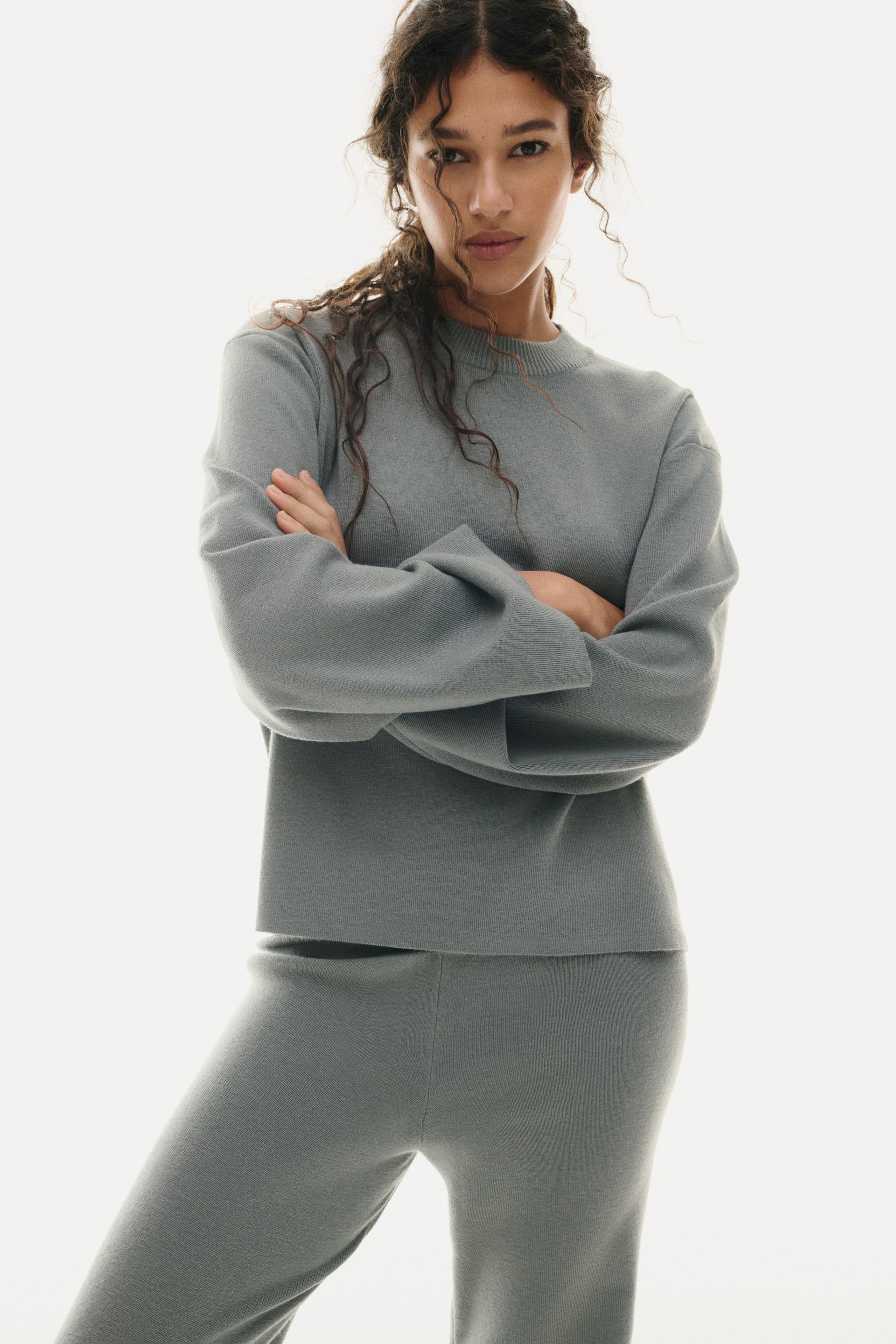 oversized sweater