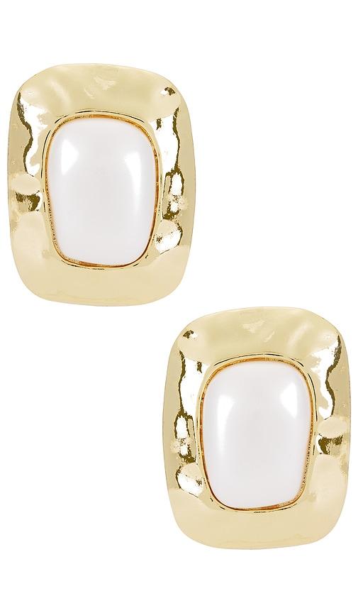 petit moments giovana stud earrings in metallic gold.
