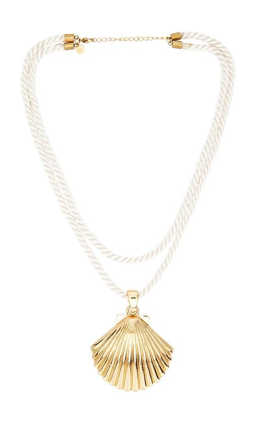 petit moments tahiti necklace in white.