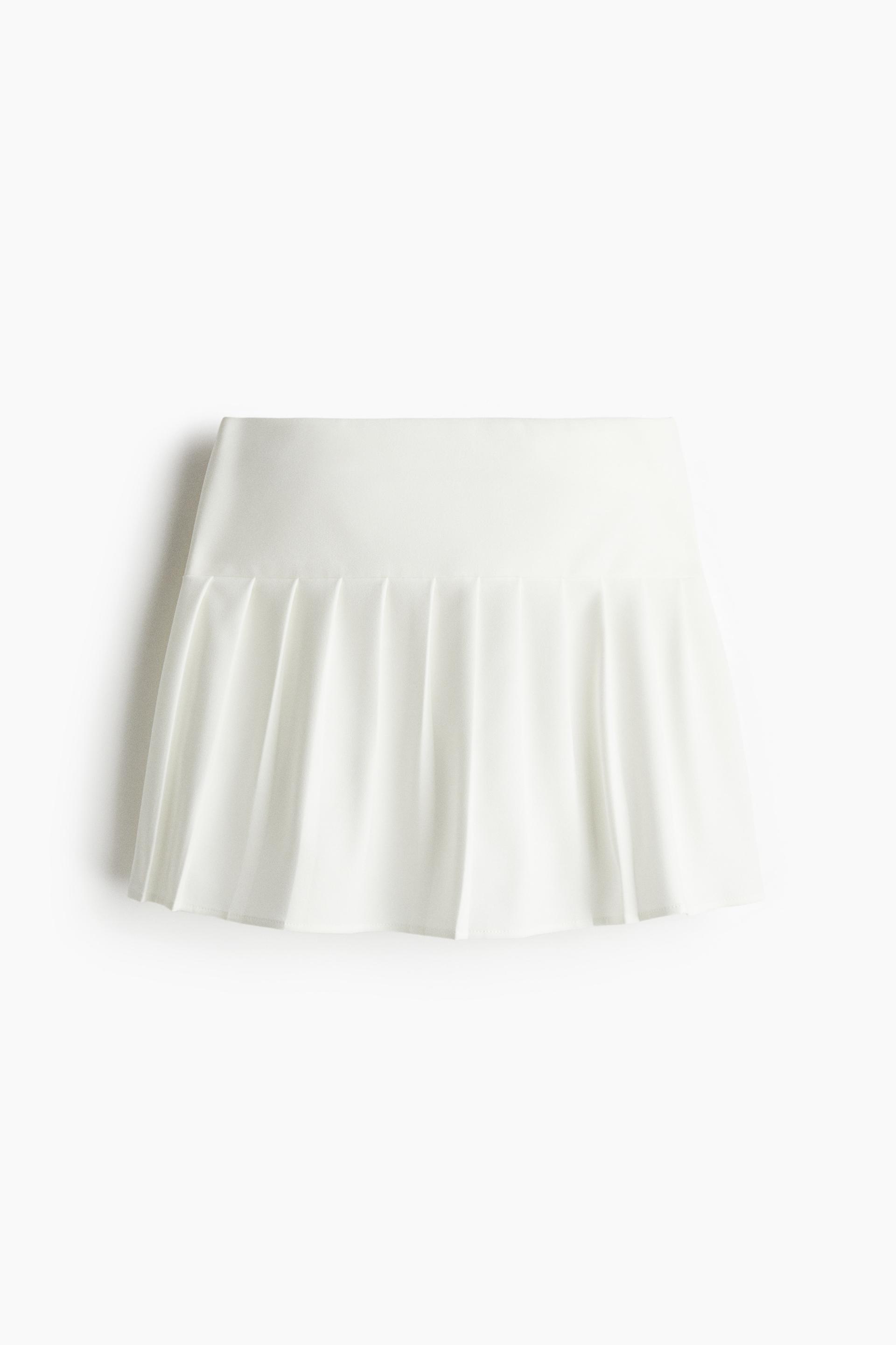 pleated mini skirt