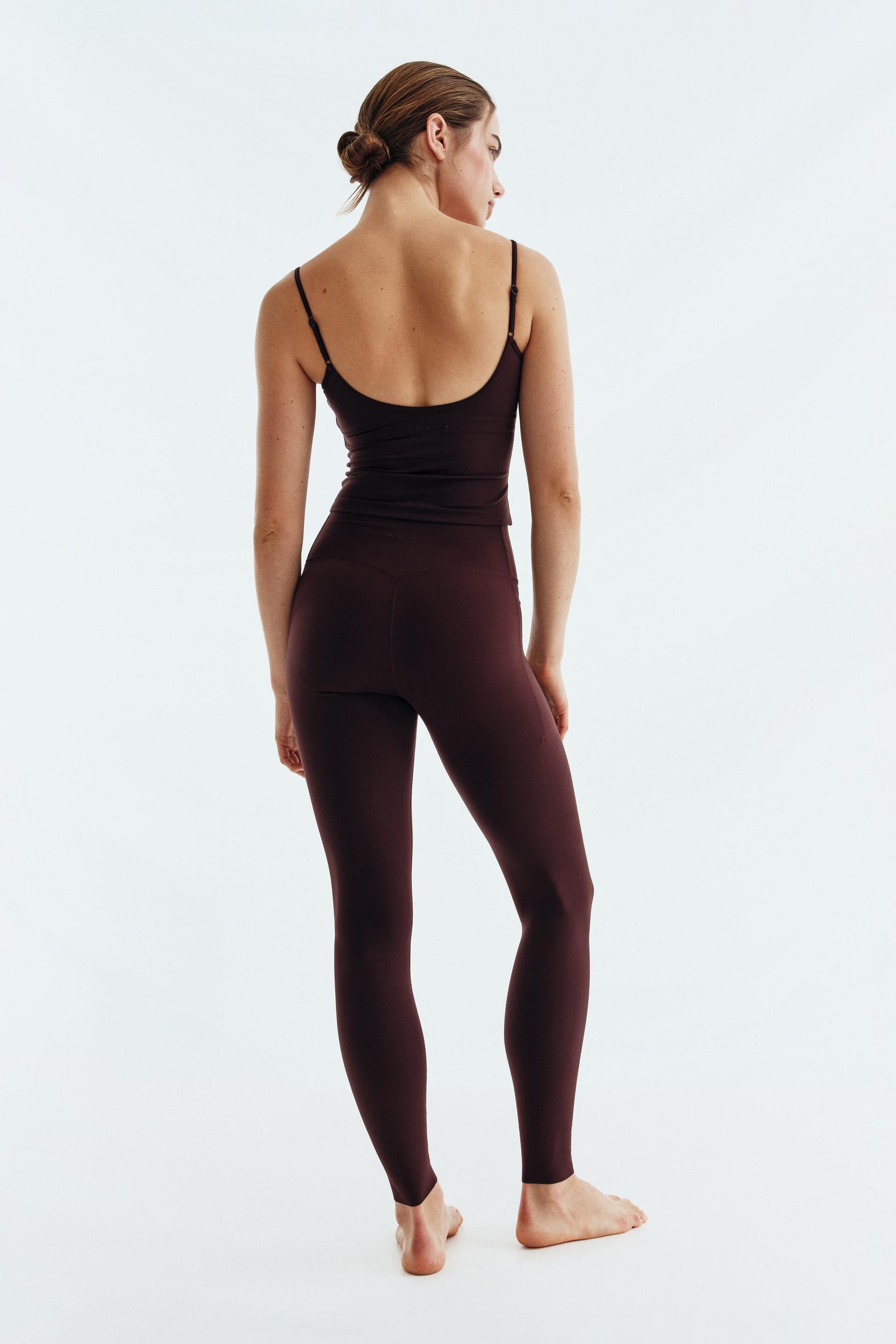 pocket-detail sports leggings with softmove™