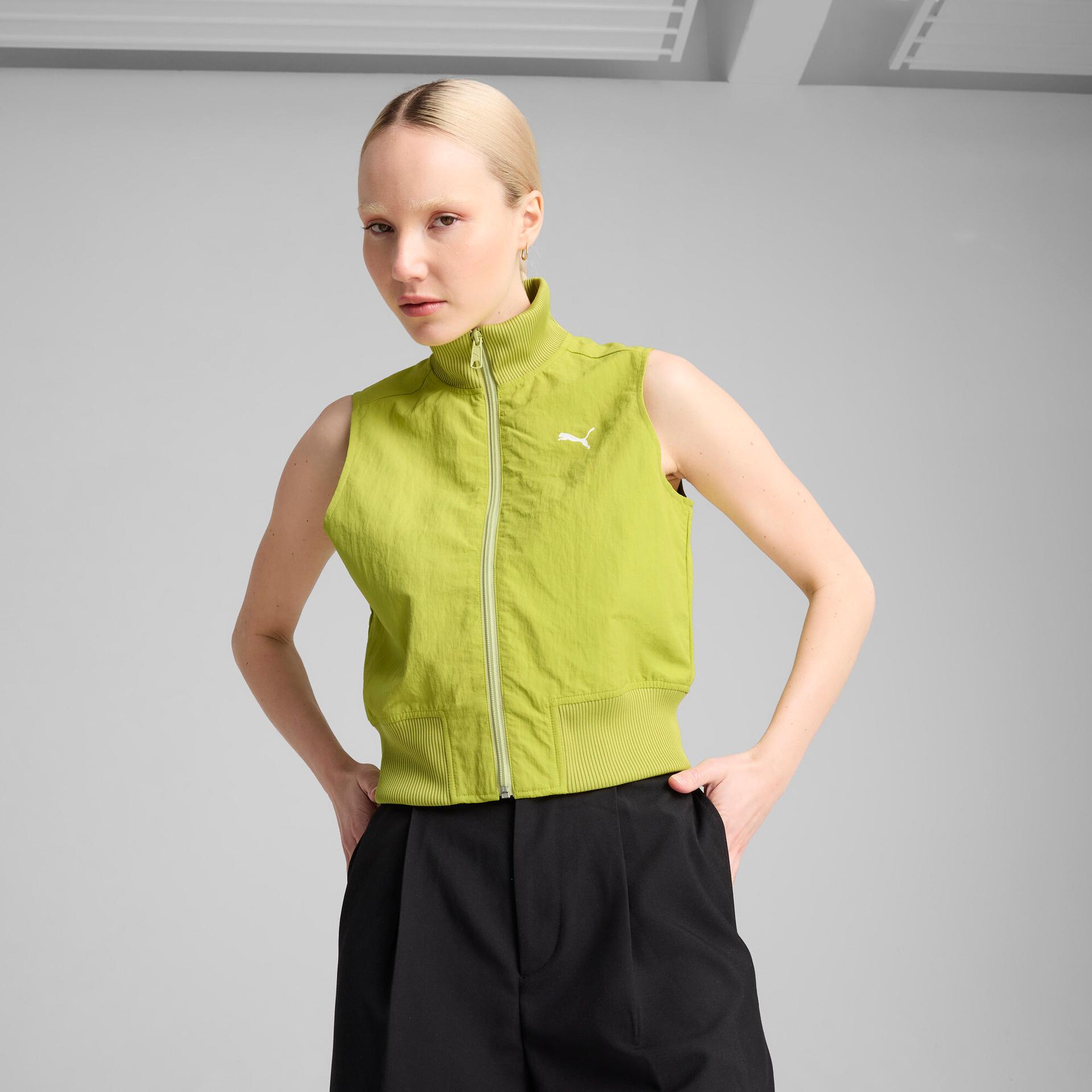 puma dare to women's full-zip woven vest in green, size l