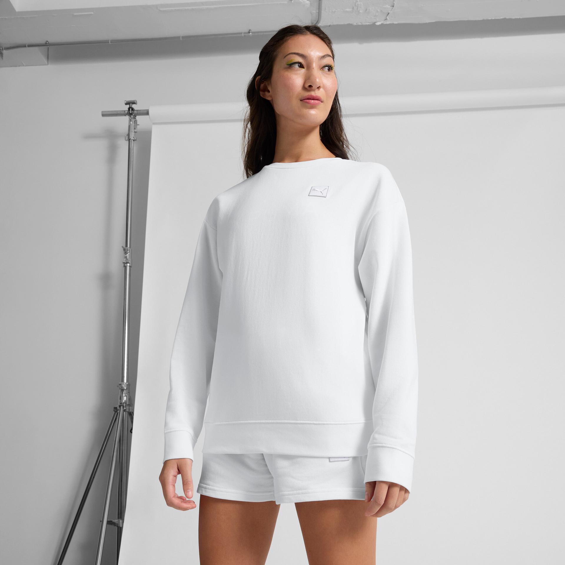 puma elevated essentials women's comfort crew sweatshirt in white, size l