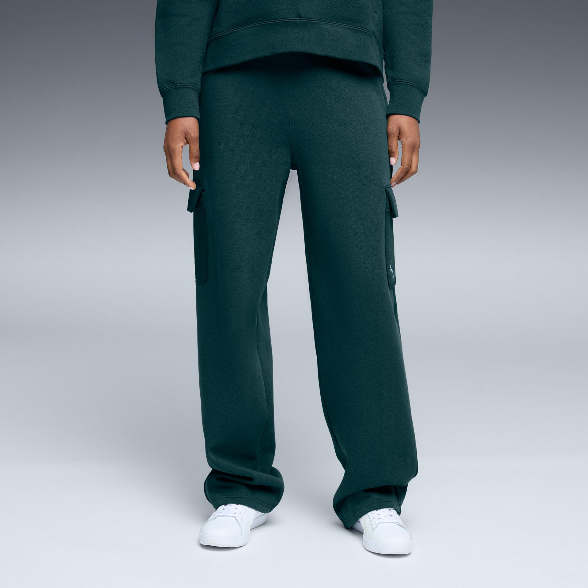 puma elevated essentials women's straight leg cargo pants in green, size xl