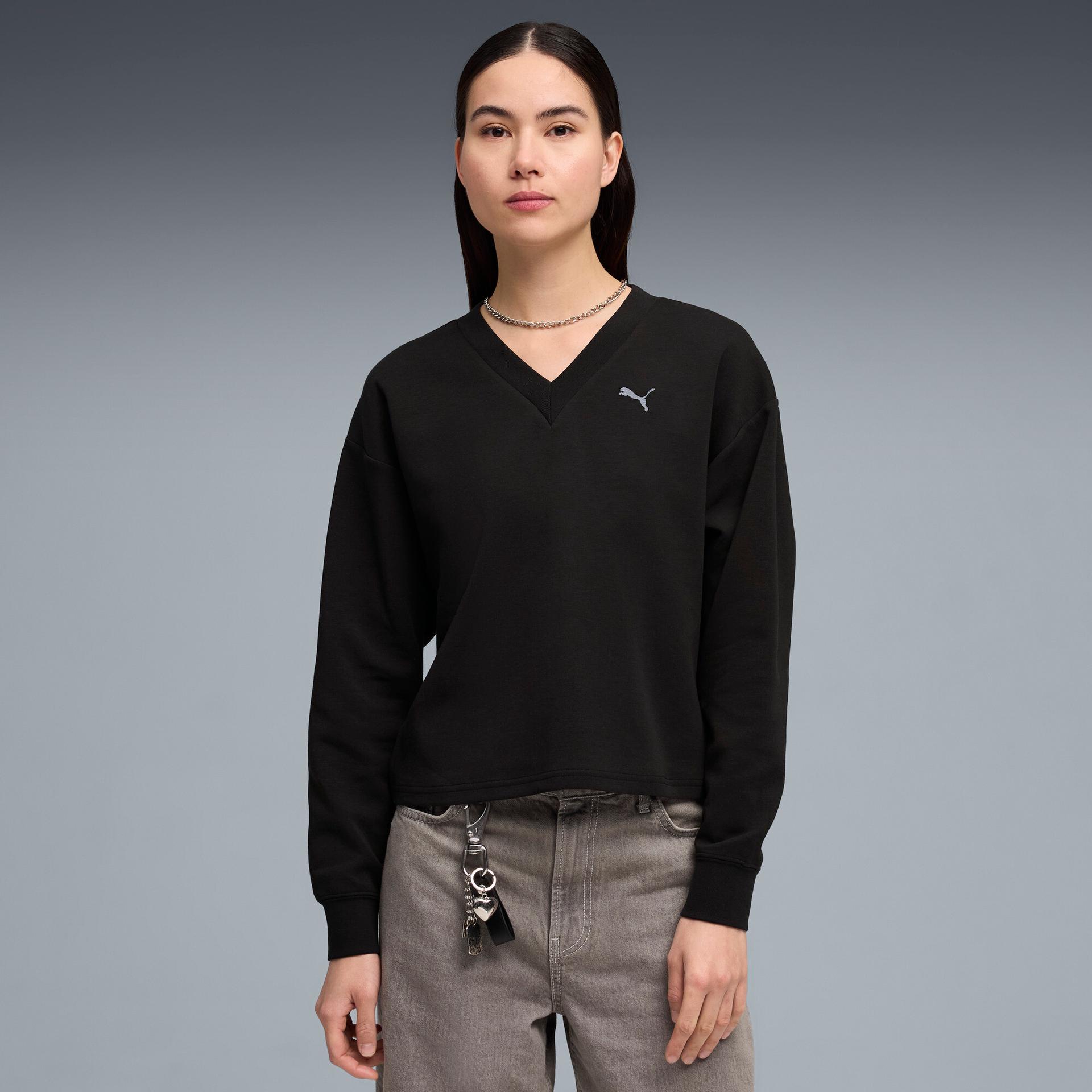 puma elevated essentials women's v-neck sweatshirt in black, size s