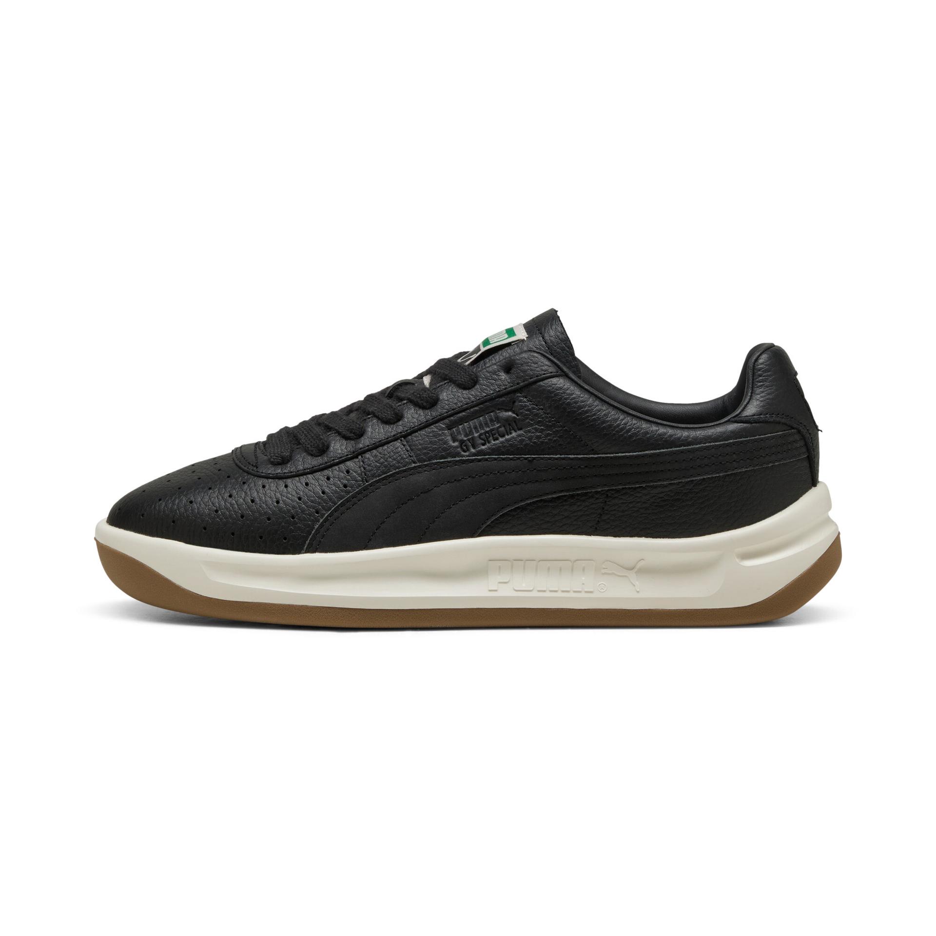 puma gv special base sneakers in black, size 10