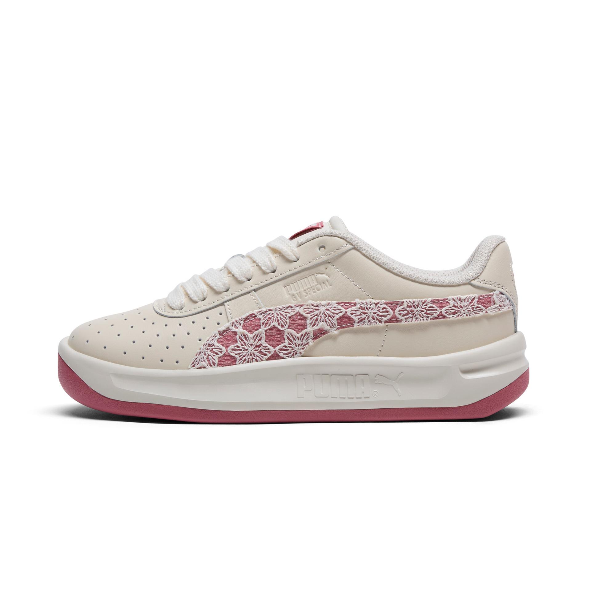 puma gv special bloom women's sneakers in white, size 6.5