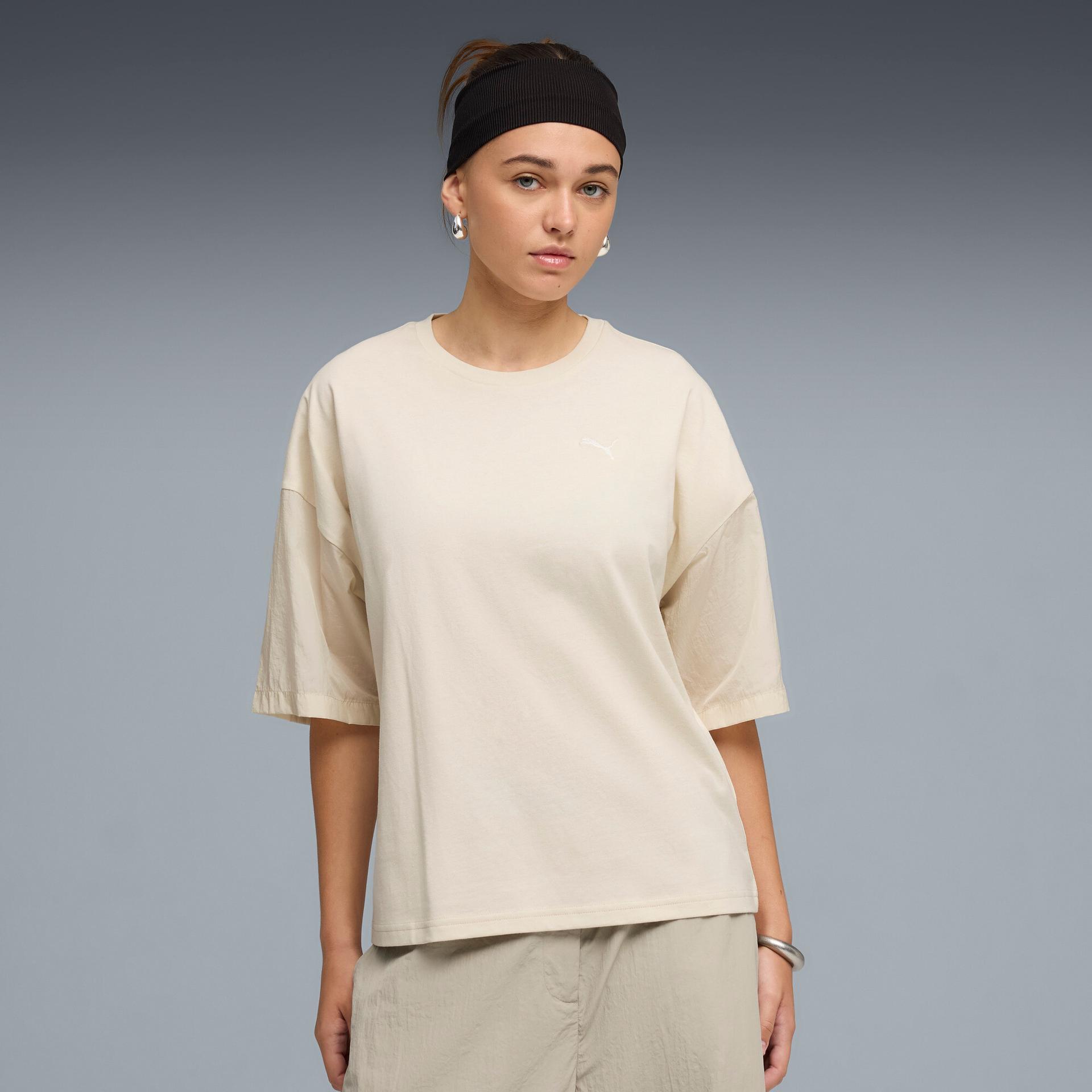 puma her women's oversized t-shirt in white, size s