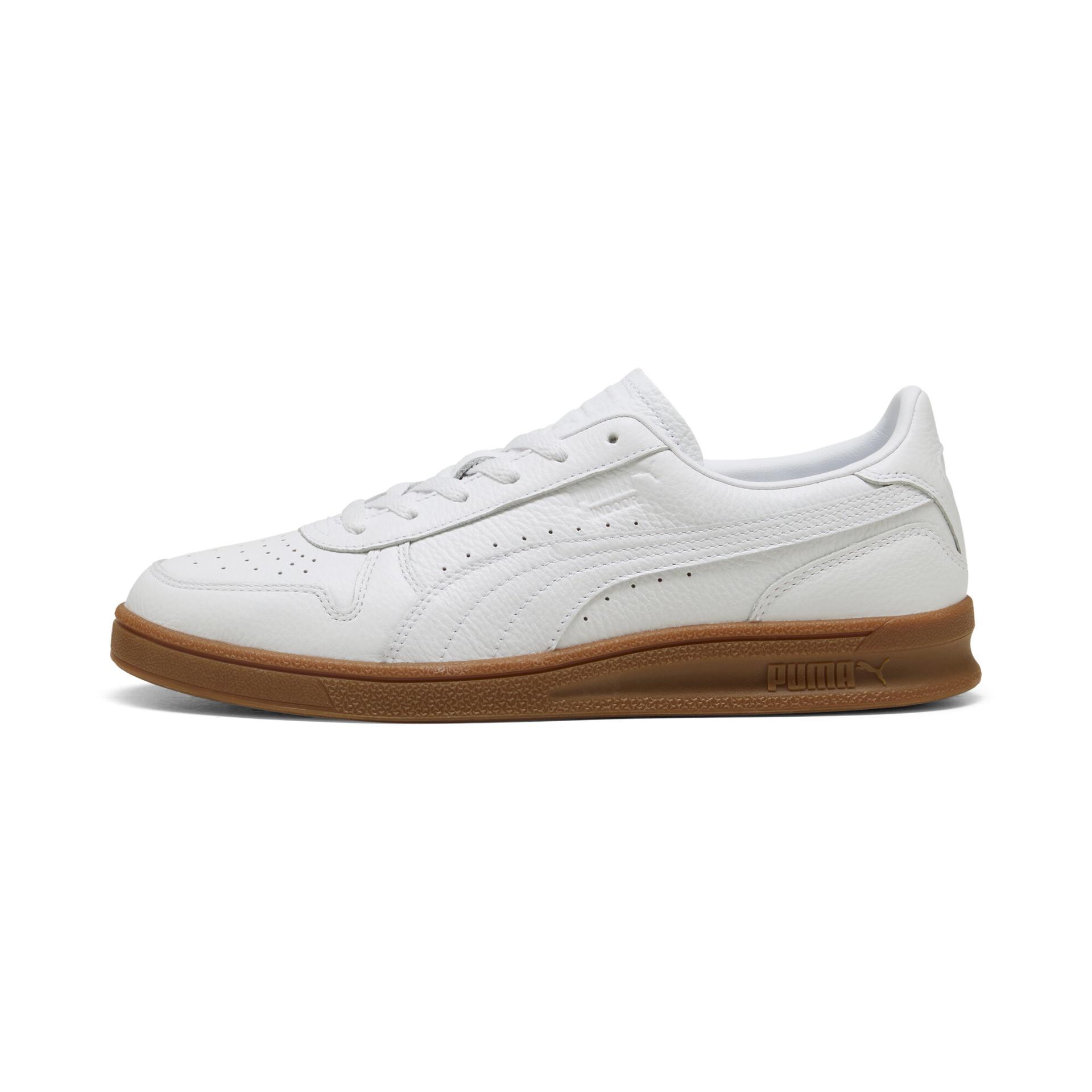 puma indoor leather sneakers in white, size 5.5