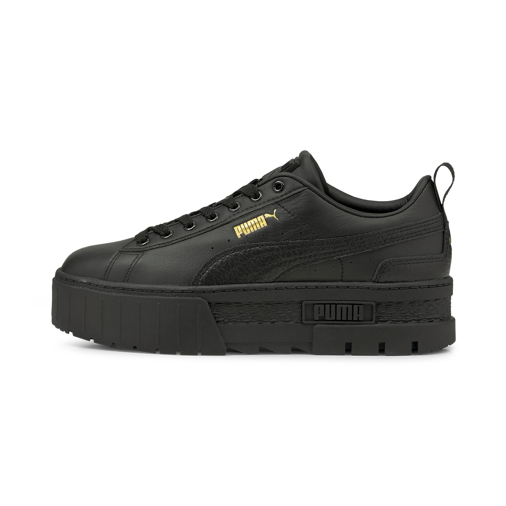 puma mayze classic women's sneakers in black, size 6.5