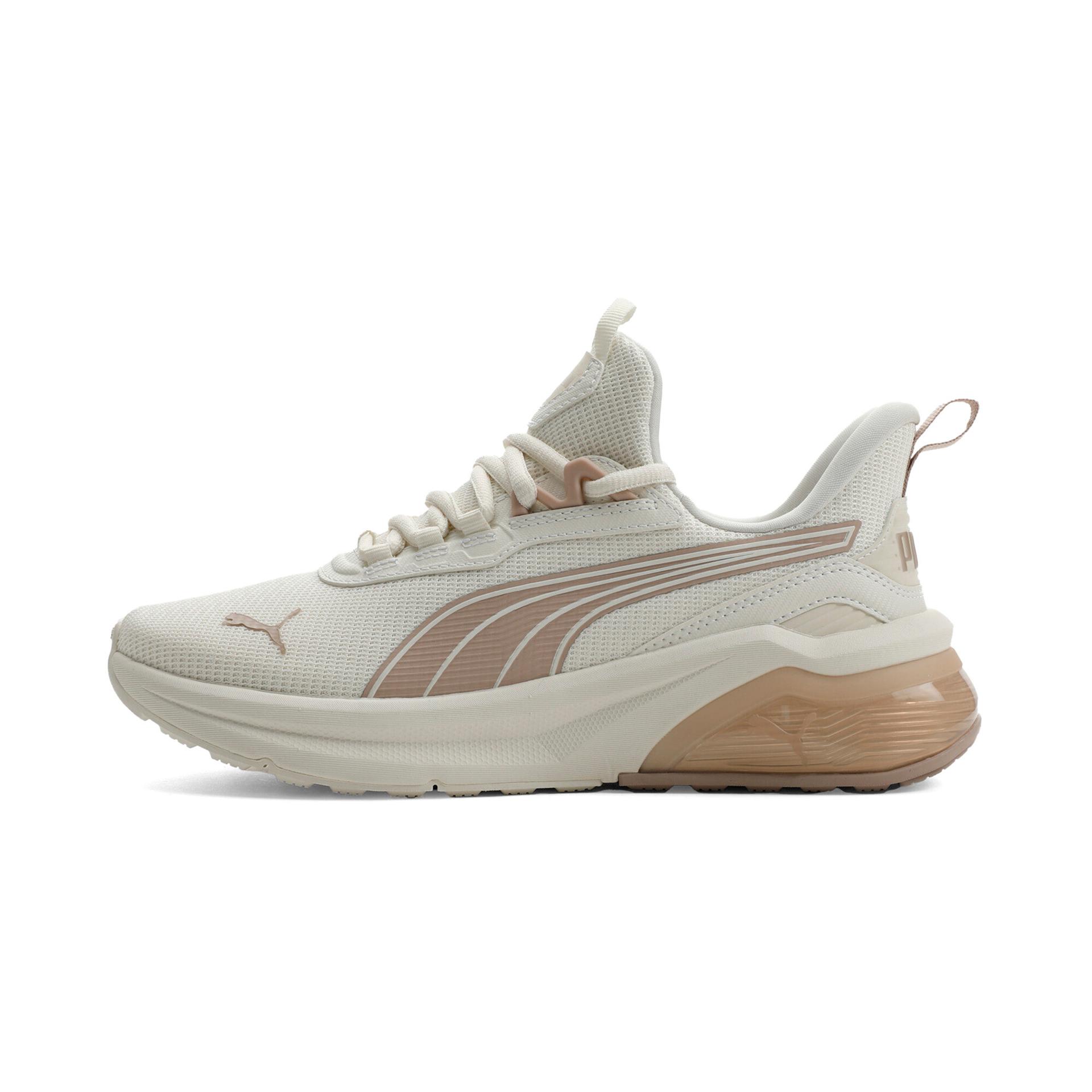 puma seeker women's sneakers in white, size 9.5