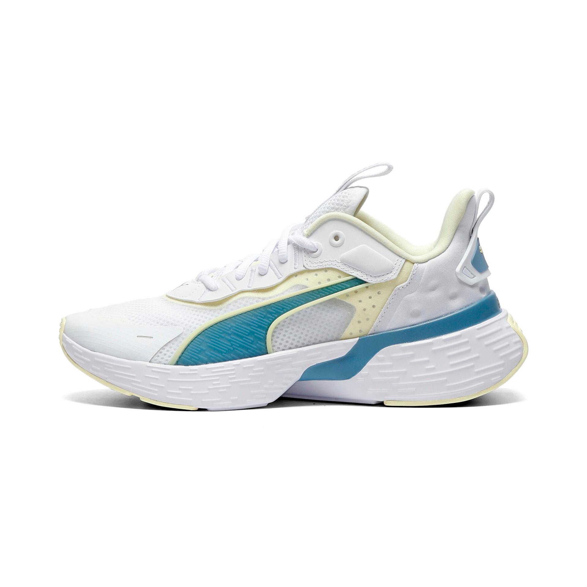 puma softride sway women's shoes in white, size 6.5