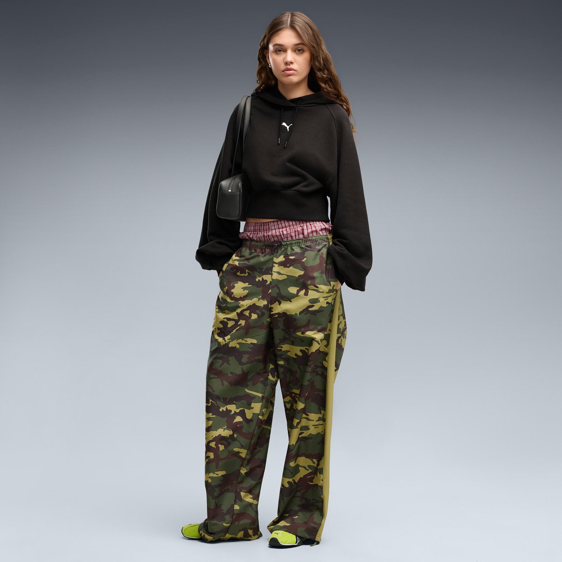 puma street glam women's relaxed camo pants in brown, size xl