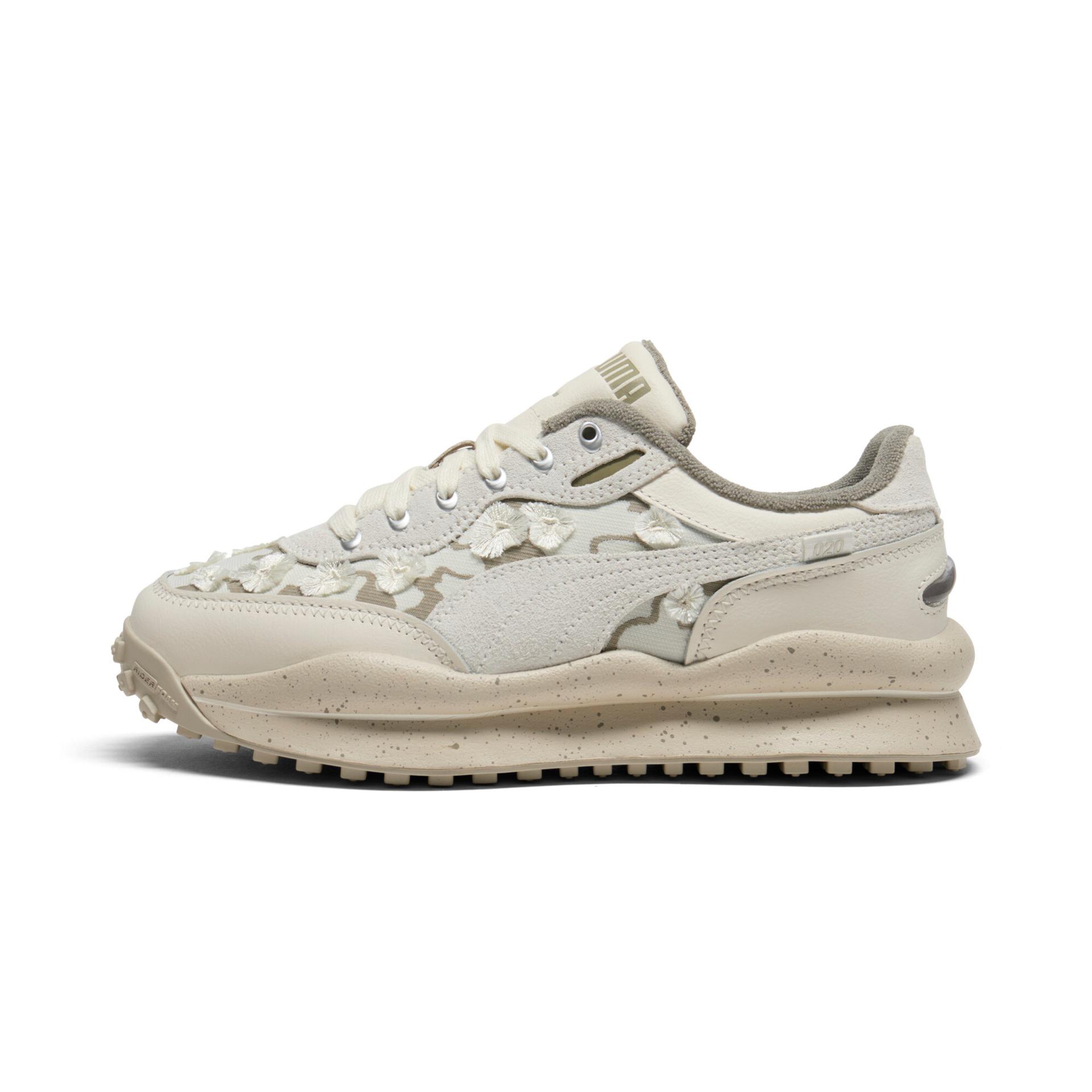 puma style rider trim women's sneakers in white, size 7