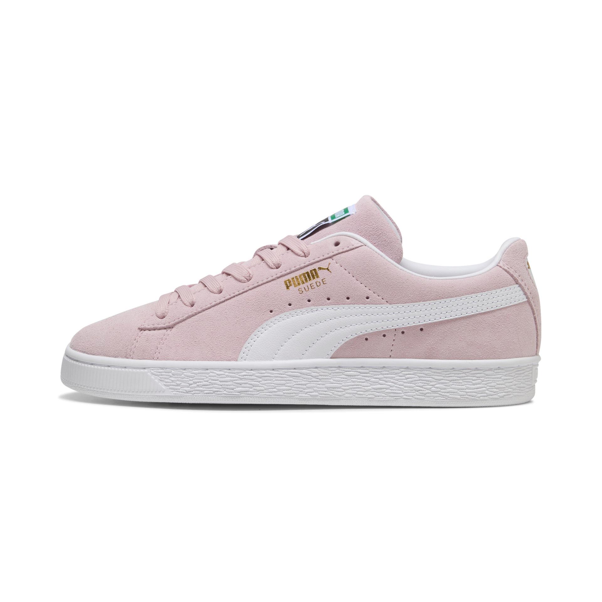 puma suede classic sneakers in pink, size 7.5