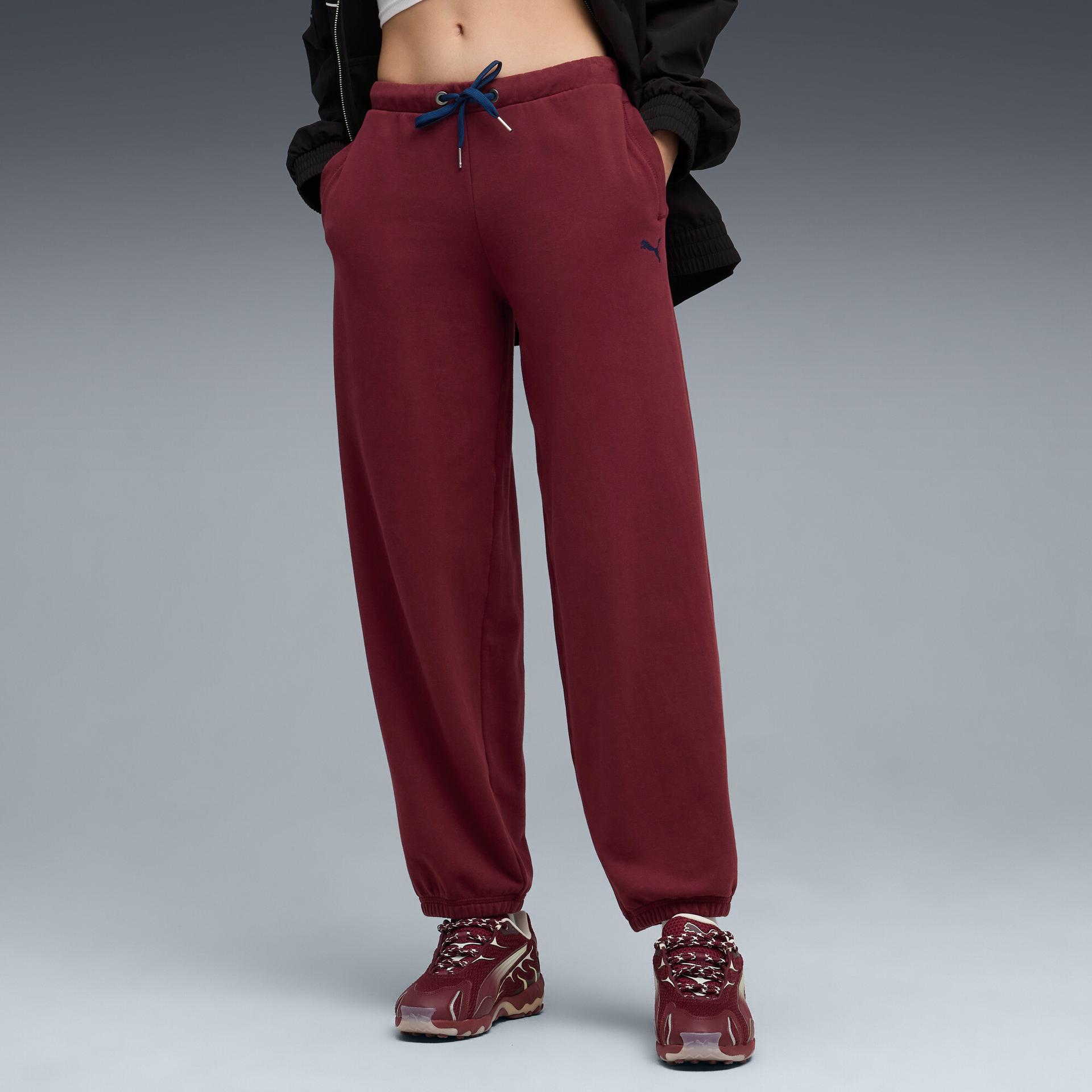 puma x nyc women's oversized joggers pant in red, size l