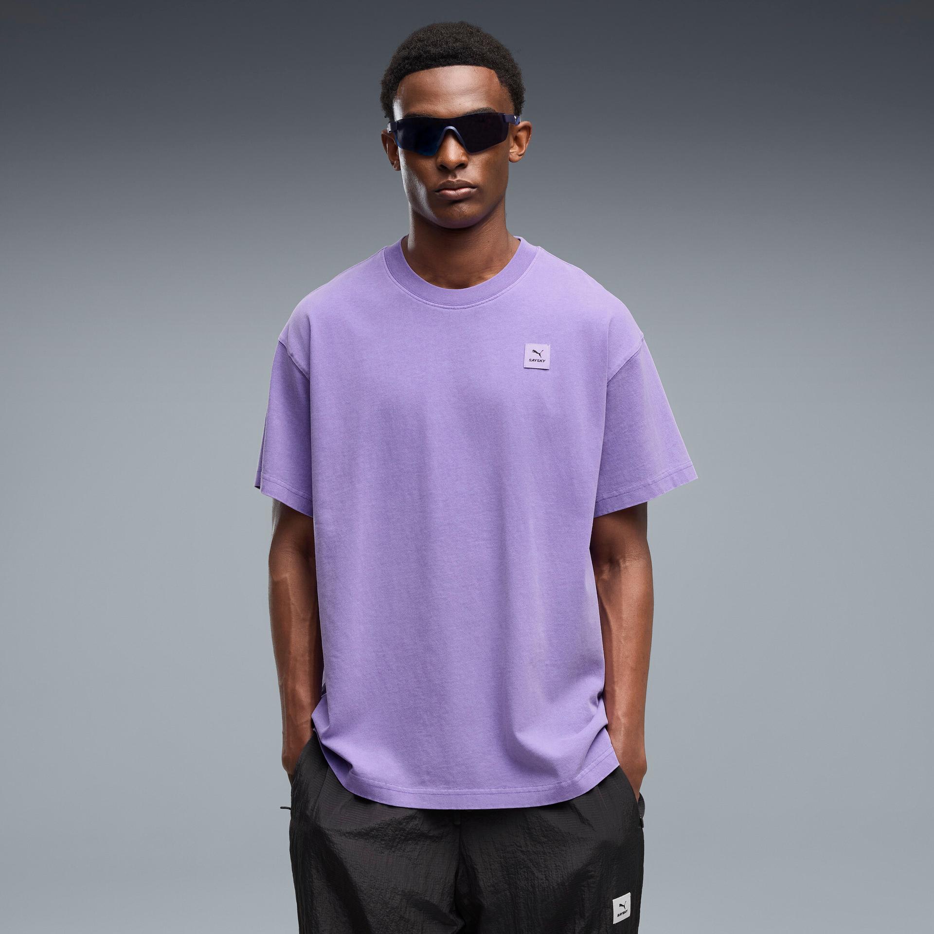 puma x saysky running graphic team t-shirt in purple, size m