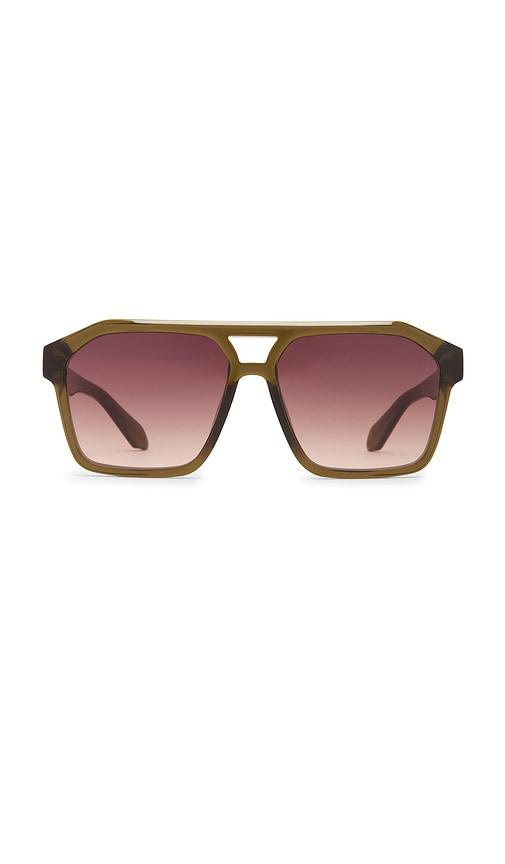 quay soundcheck sunglasses in olive.