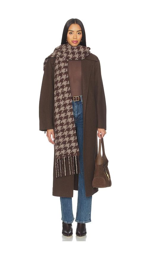 rag & bone nora houndstooth scarf in brown.