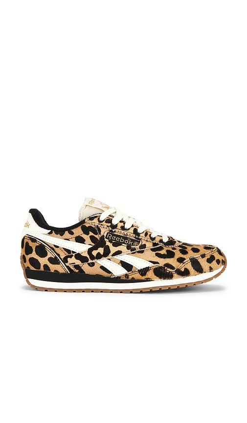 reebok classic az sneaker in tan. - size 6.5 (also in 7, 7.5, 8)