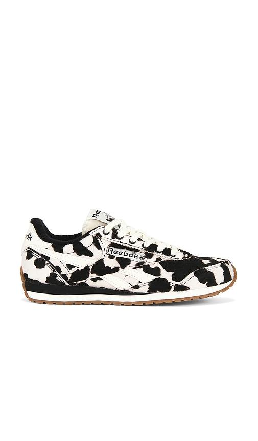 reebok classic az sneaker in white. - size 6.5 (also in 7, 7.5)