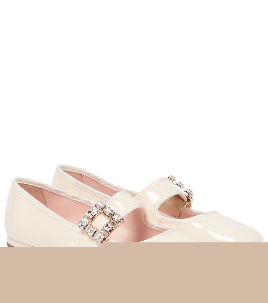 roger vivier très vivier patent leather ballet flats