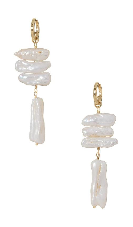 roxanne assoulin the pearl branch drop earrings in ivory.