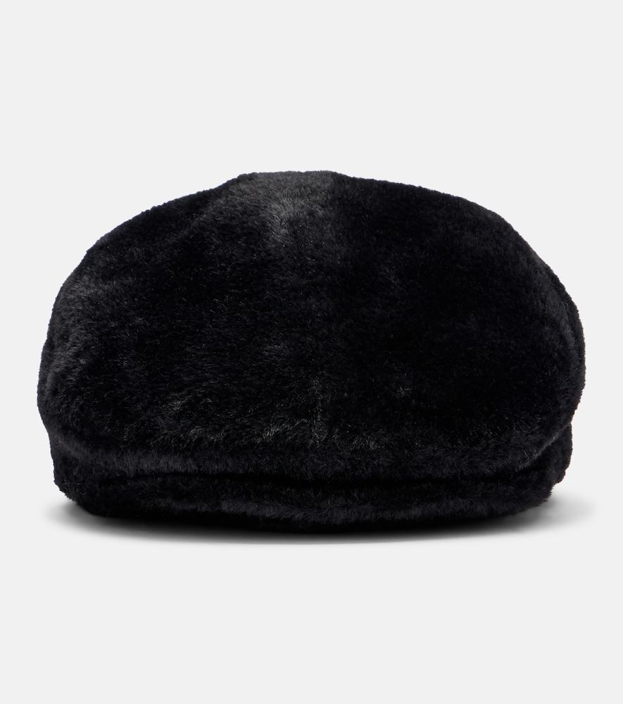 ruslan baginskiy logo flat cap