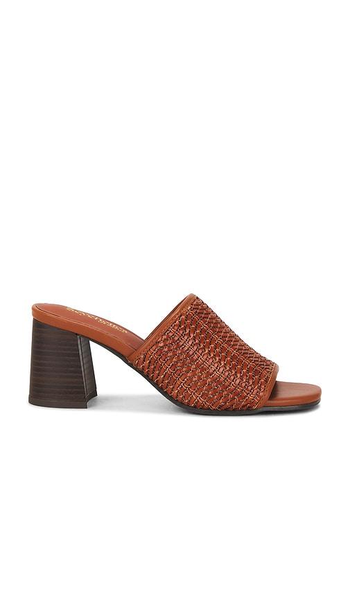 seychelles adapt 3 sandal in tan. - size 10 (also in 7, 7.5, 8.5, 9)