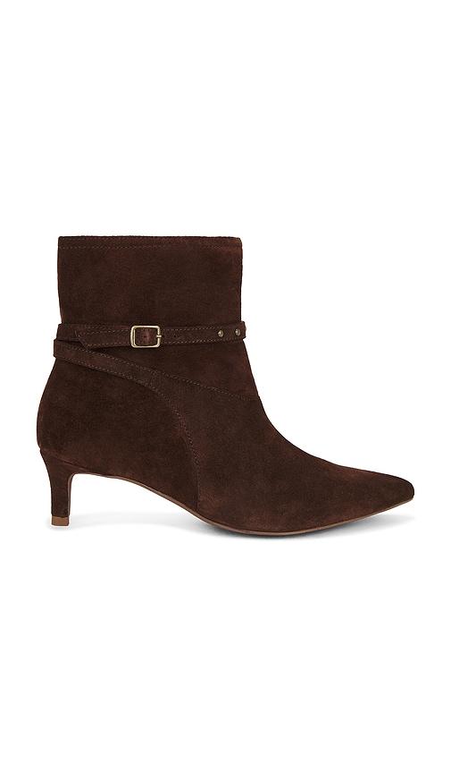 seychelles milan boot in chocolate. - size 6 (also in 7)