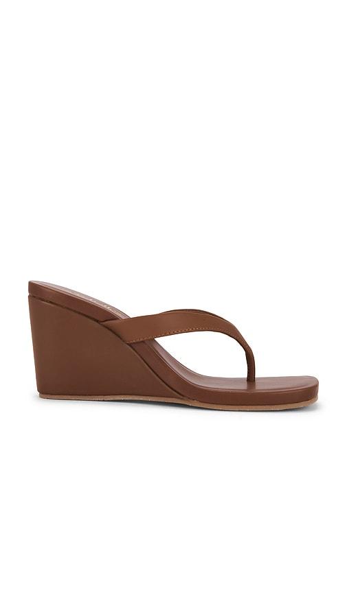 seychelles uptown wedge in brown. - size 8 (also in 9)