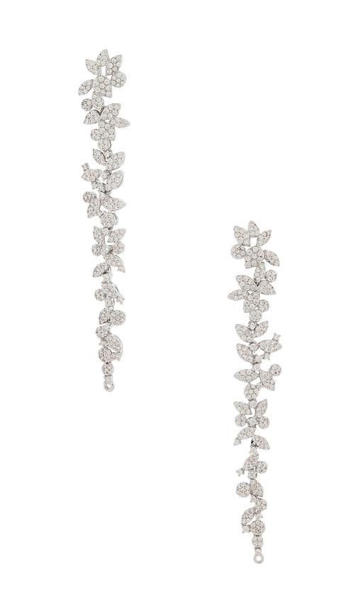 shashi hendry earring in metallic silver.