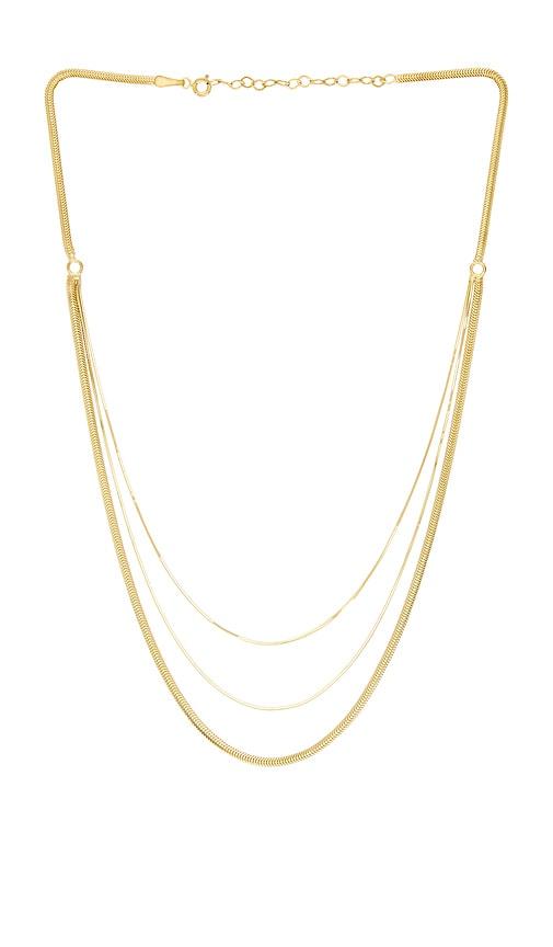shashi lenox chain necklace in metallic gold.