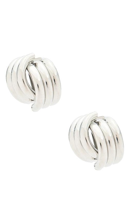 shashi x revolve knot earrings in metallic silver.