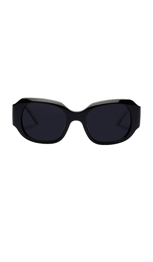 shevoke jen 001 sunglasses in black.
