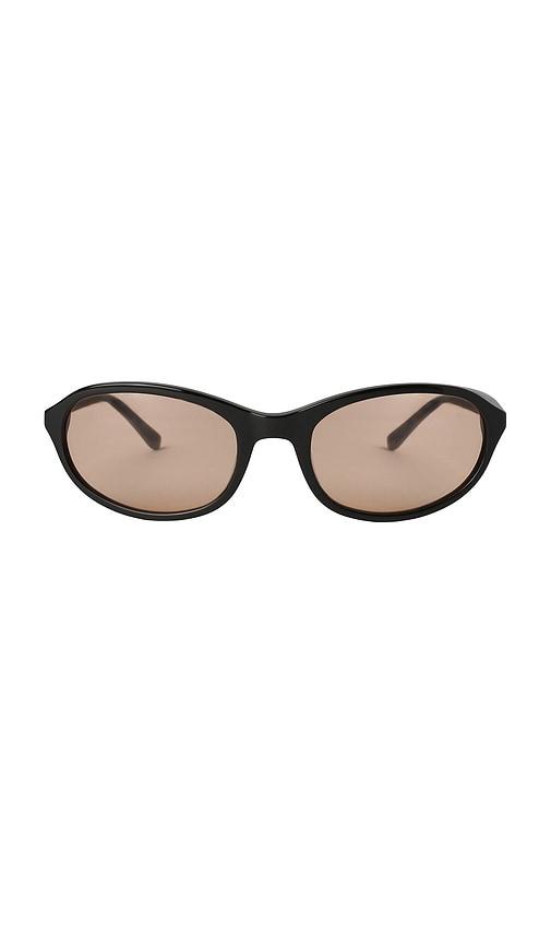 shevoke kebe sunglasses in peach.