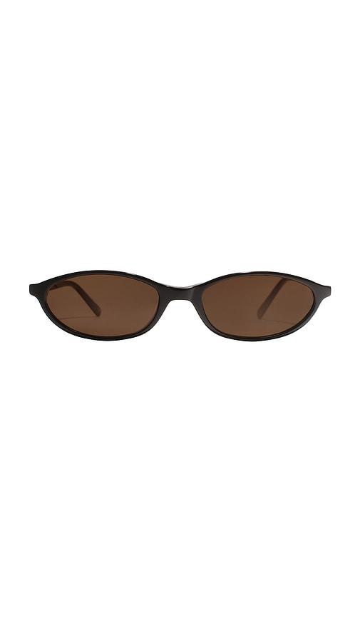 shevoke zulu sunglasses in brown.