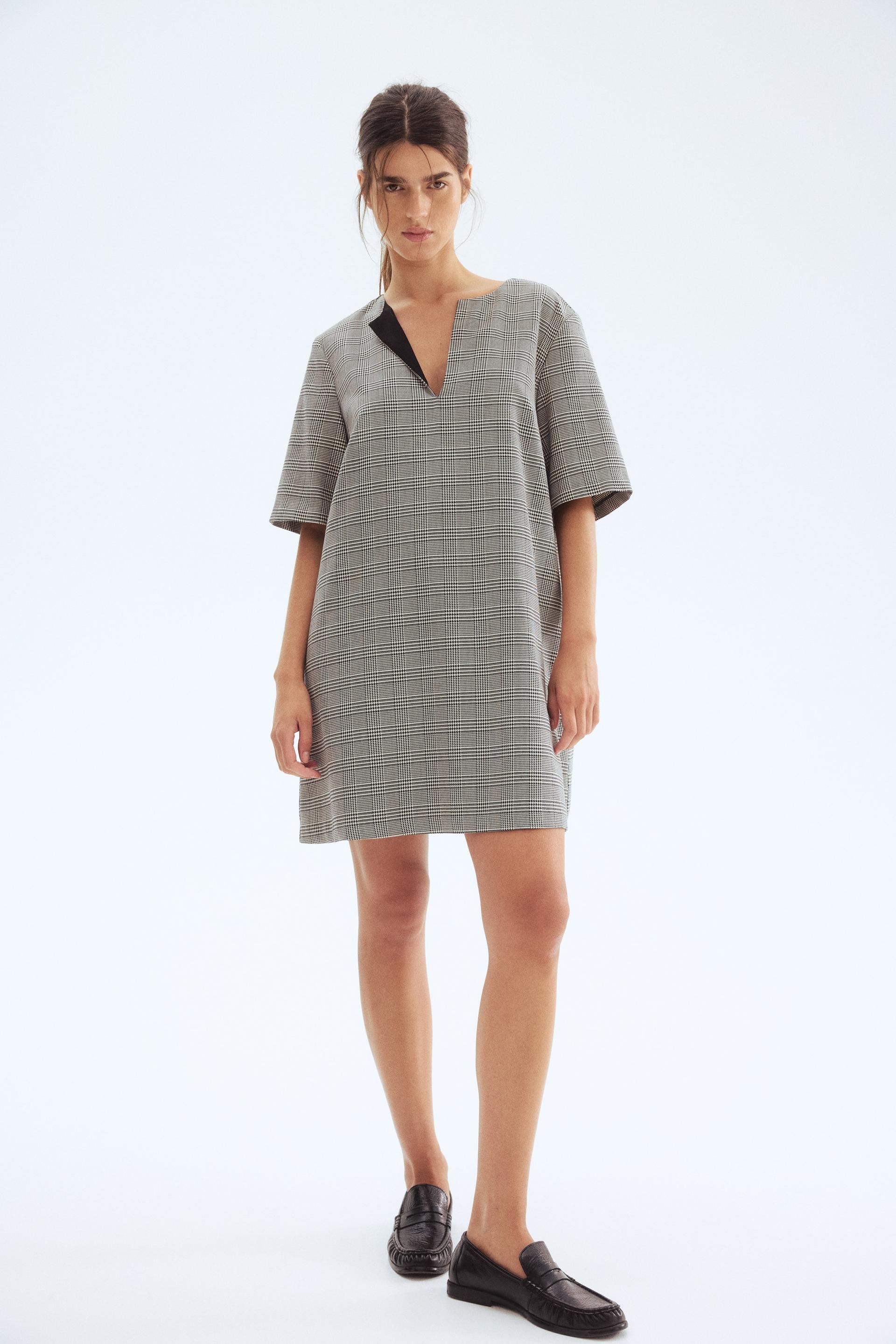 short-sleeved dress
