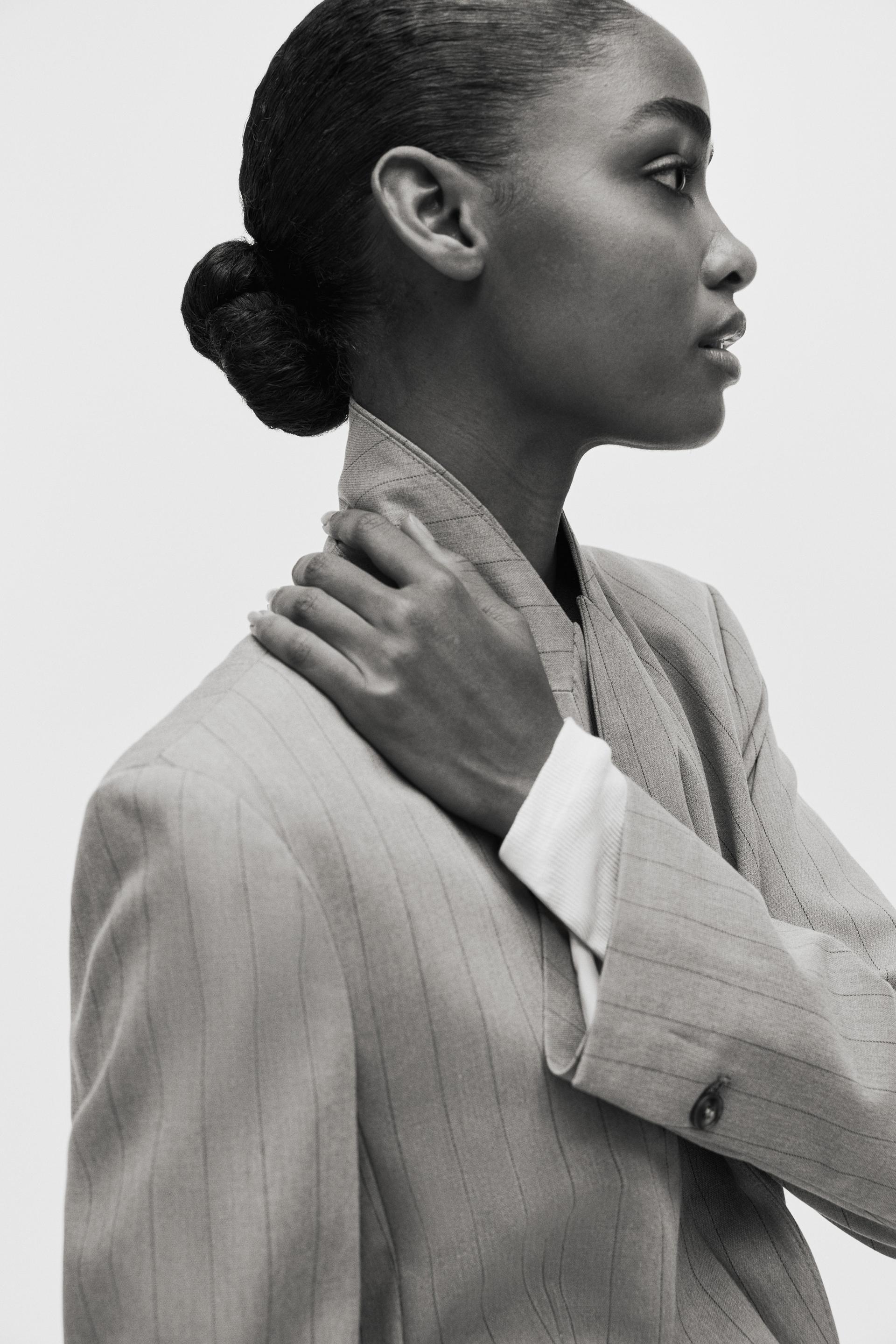 single-breasted blazer
