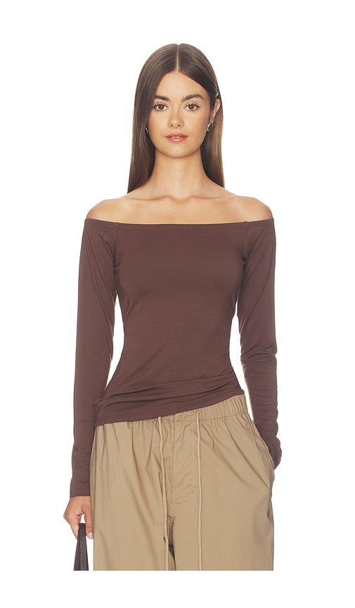 skims smooth layers long sleeve off the shoulder top in brown. - size l (also in xxs, xs, s, m, xl)