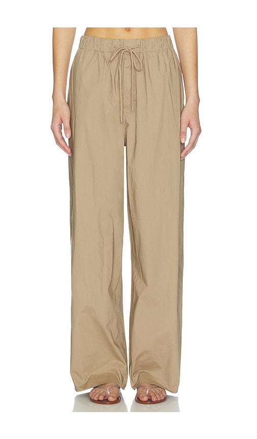 skims swiss cotton sateen oversized drawstring pant in tan. - size m (also in s, xl)