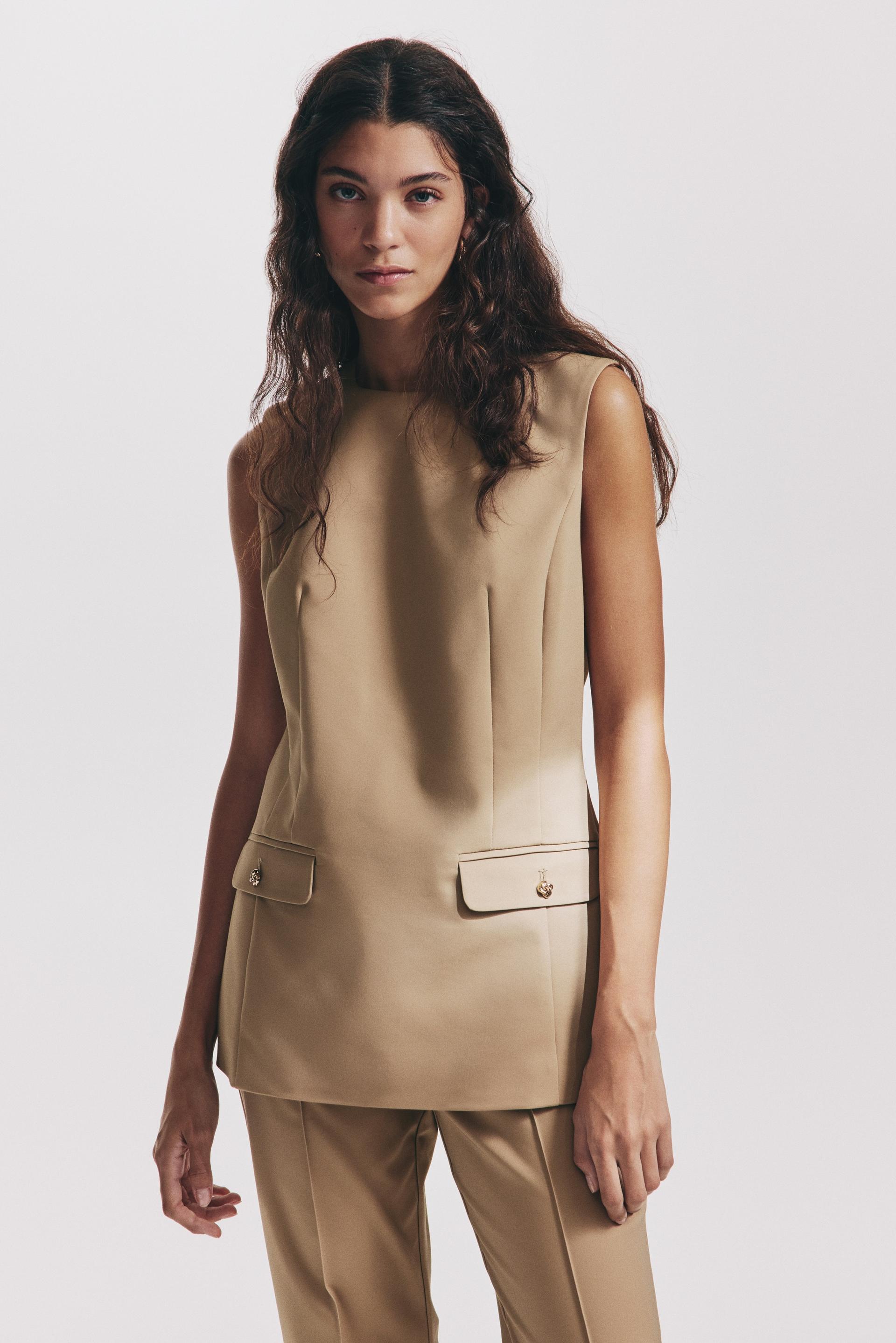 sleeveless top