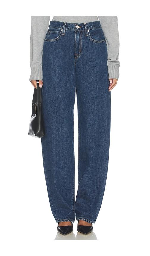 slvrlake tess long relaxed curve jeans in blue. - size 25 (also in 26, 28)
