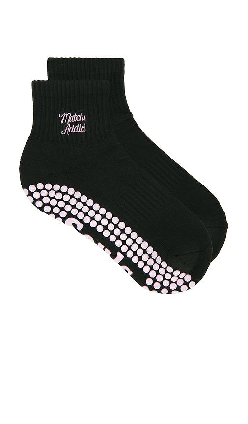 souls. matcha addict socks in dark green. - size m/l (also in s/m)