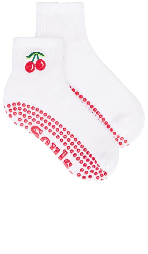 souls. very cherry grip socks in white. - size m/l (also in s/m)