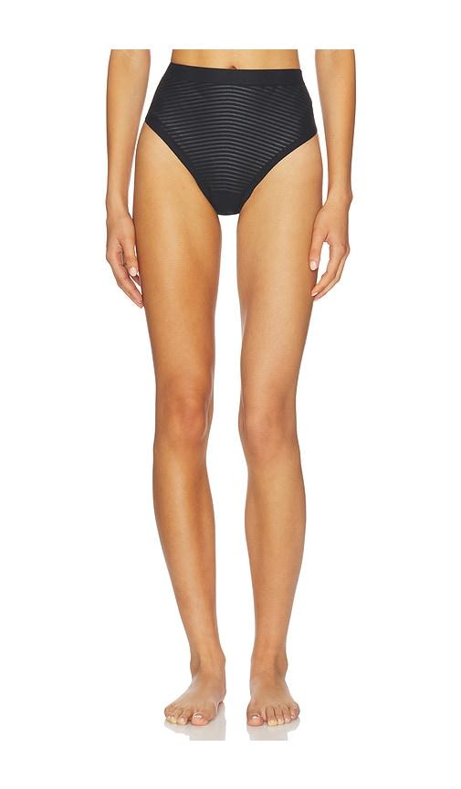spanx spanxshape invisible thong in black. - size xl (also in xs)