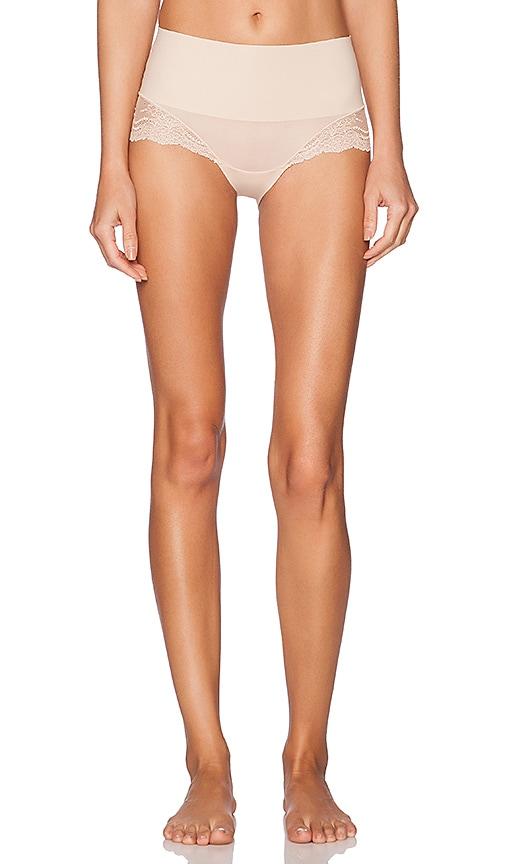 spanx spanxsmoothâ¢ undie-tectableâ® lace hi-hipster in nude. - size m (also in s, xl, xs)