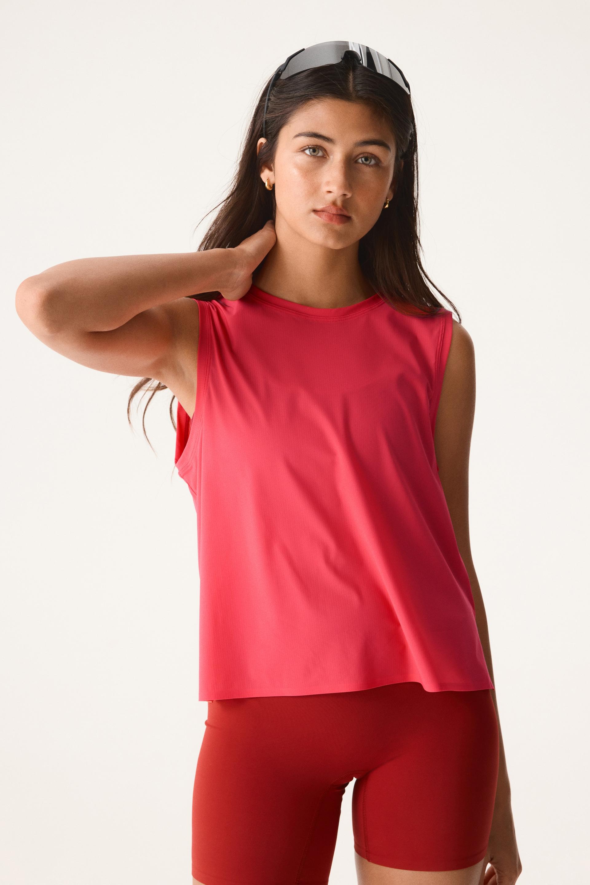 sports tank top with coolmove™