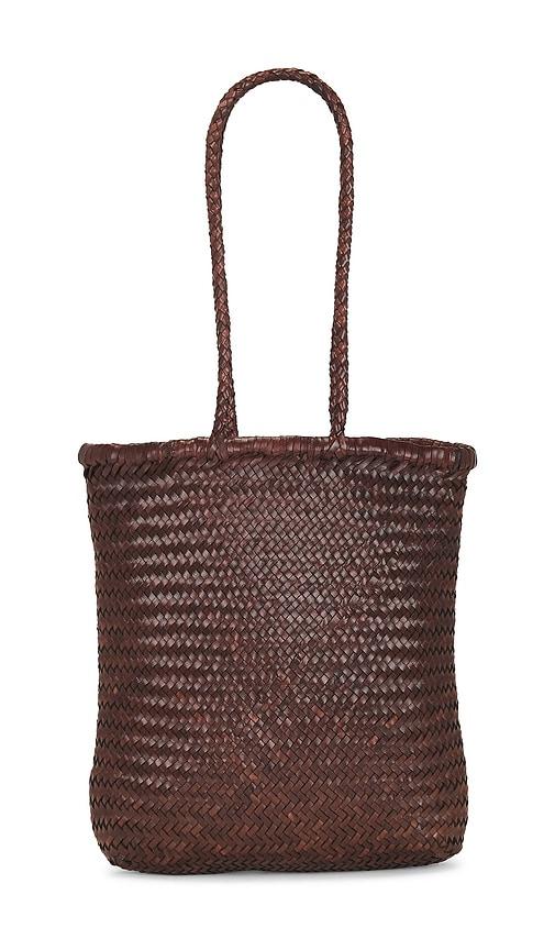 st. agni bagu woven tote bag in brown.