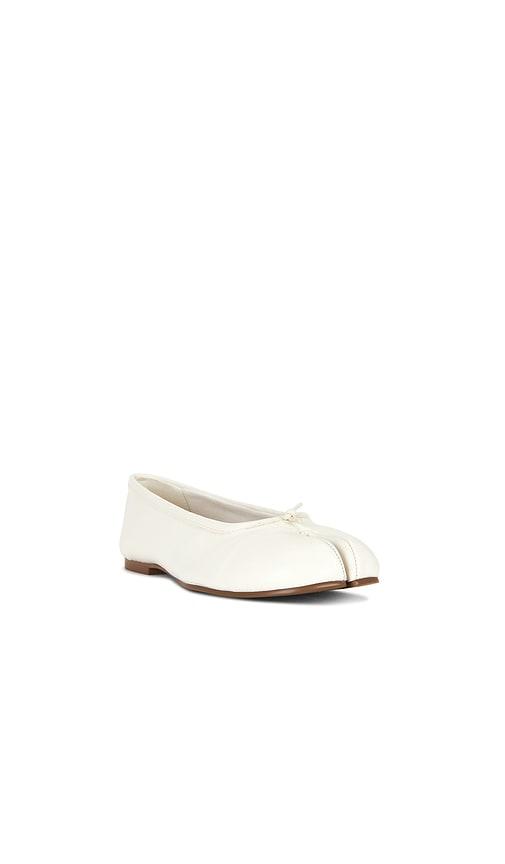 steve madden calico flat in cream. - size 10 (also in 6, 6.5, 7, 7.5, 8, 8.5, 9, 9.5)
